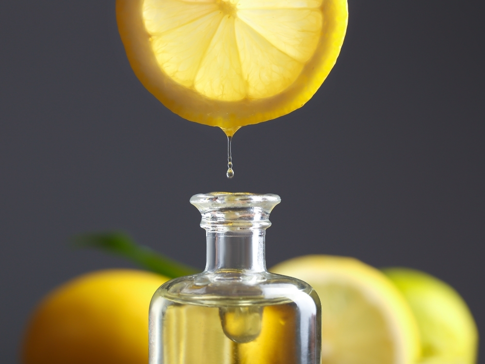 柑橘精油種類的萃取法：冷壓